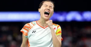 Hành trình vào tứ kết